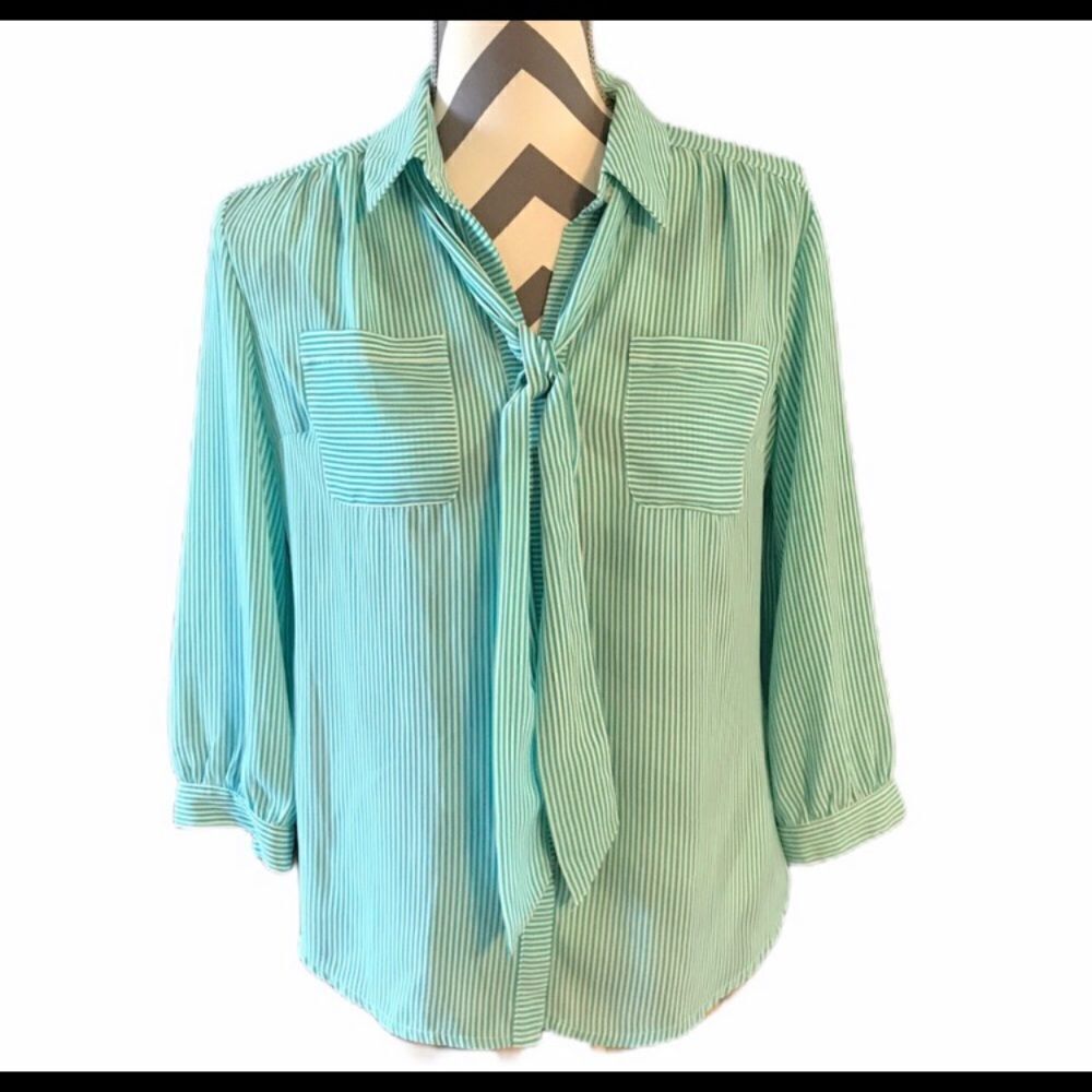 New York & Company SMALL Blouse Blue & White